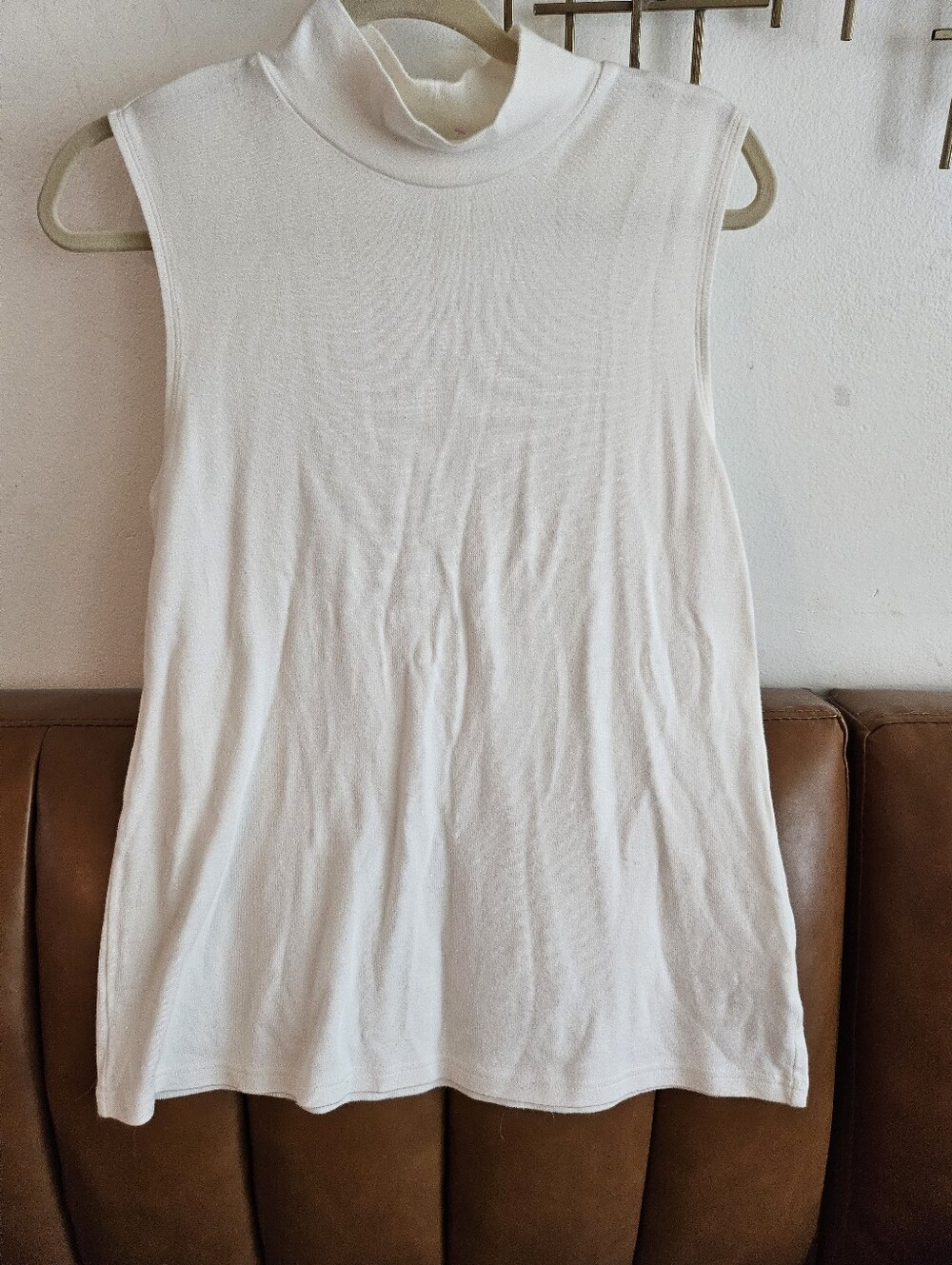 XL Croft And Barrow Sleeveless White Turtleneck Tank Top